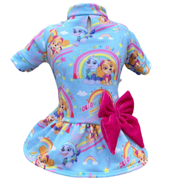 Vestido Moletom Patrulha Canina Arco Íris (LAÇO DO PROPRIO TECIDO ESTAMPADO) - Imagem 1