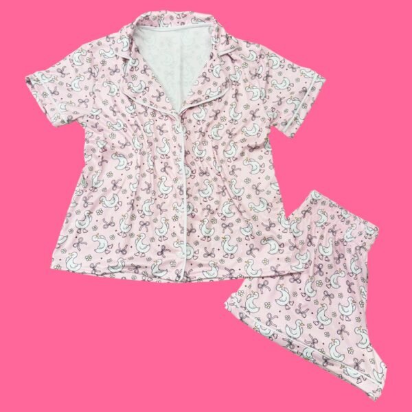 Pijama Adulto Feminino Cisne Rosa - Imagem 1